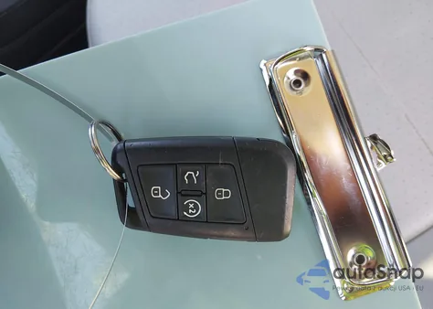 2018 Volkswagen Tiguan 2.0T Se/2.0T Sel z USA, uszkodzony, nr VIN 3VV2B7AXXJM062187